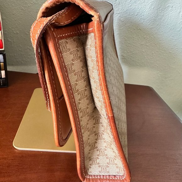 Celine Shoulder Bag/Crossbody Pochette - EUC - Picture 3 of 10